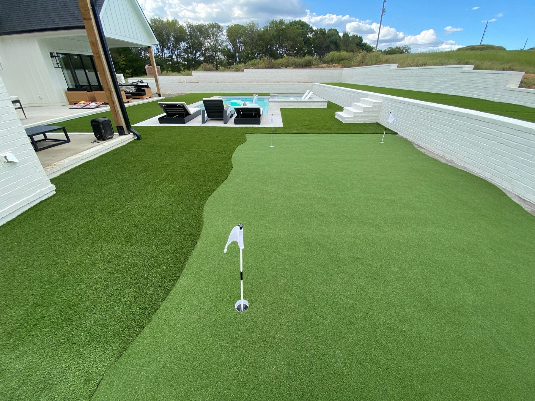 Backyard Putting Green — Brentwood, TN